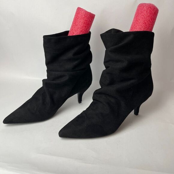 NWOB Journee Collection Black Slouch Ankle Booties - Women's Size 9.5 - Picture 1 of 8